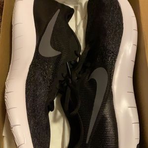 Nike Flex Contact
